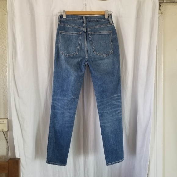 Aritzia - Denim Forum | The Yoko High Rise Slim Jean - Picture 2 of 9